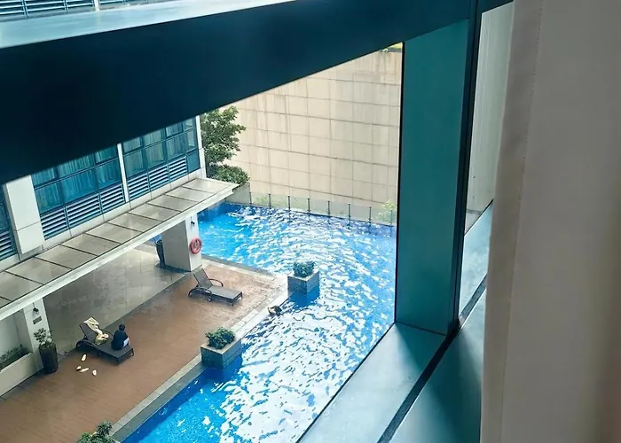 Uptown Bgc 1br Modern Pool View Unit By Terravista Apartment